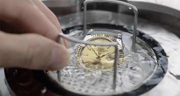 郑州卡地亚手表售后保养点